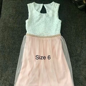 Girls dress